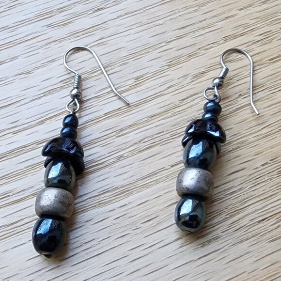 Vintage Etsy Blue/Black Iridescent Beaded Drop Dangle Earrings - Picture 10 of 12
